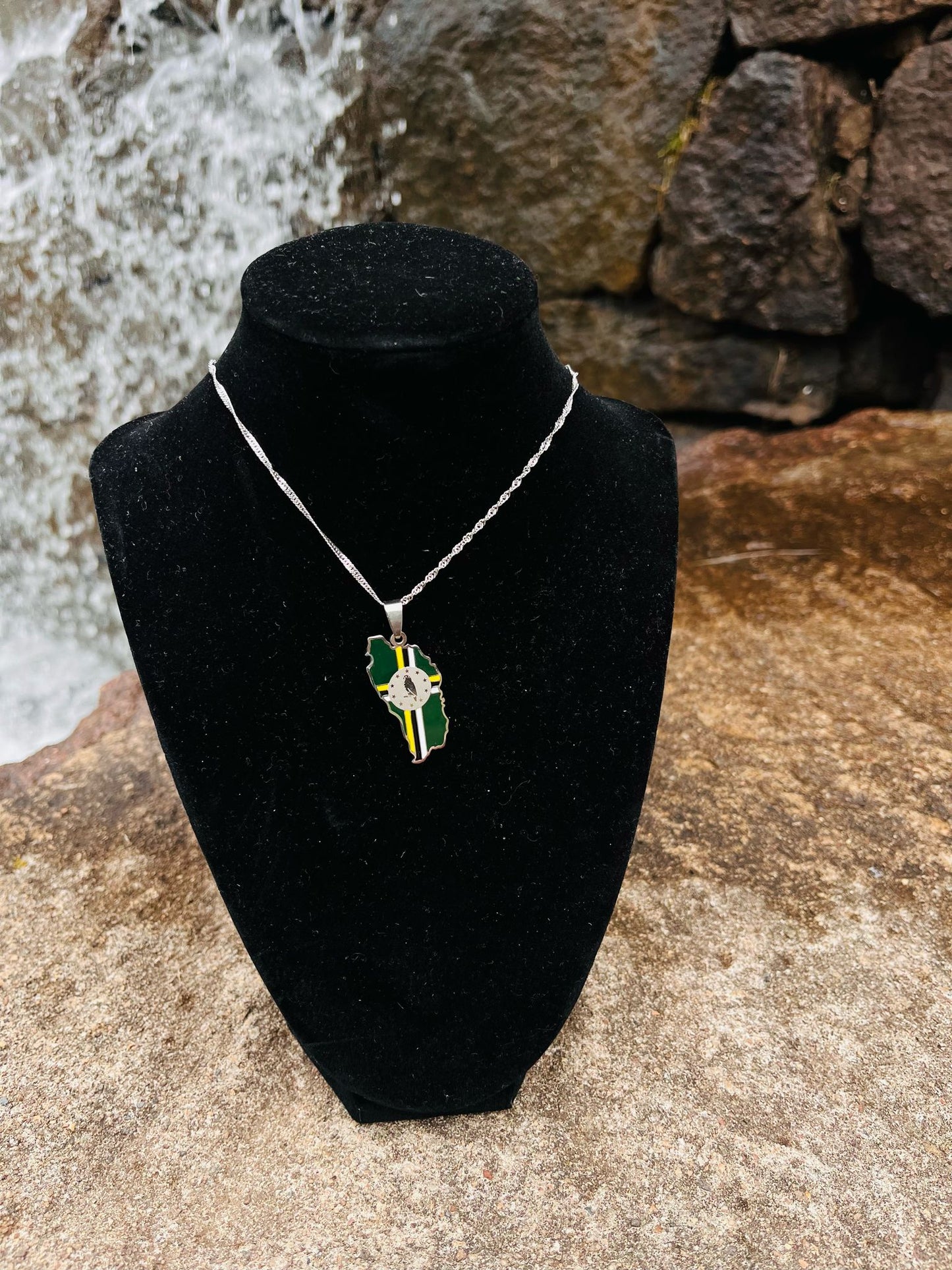 Dominica Map Chain
